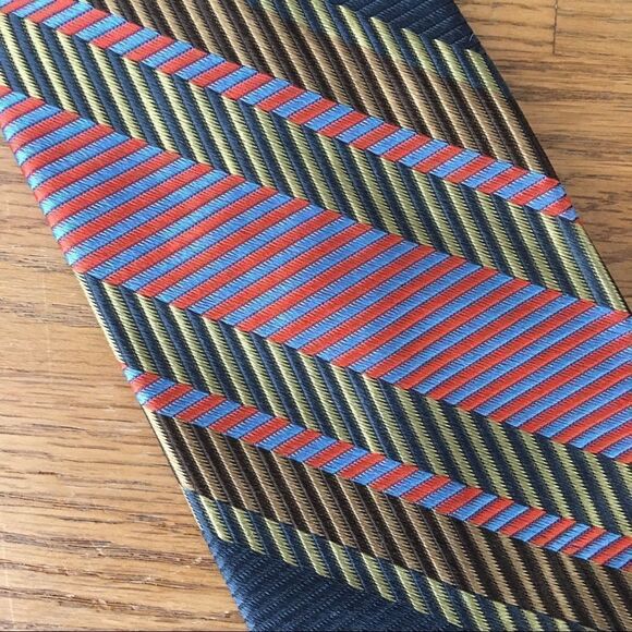 Vintage Macy’s Del Soldato Silk Stripe Tie - Picture 2 of 4